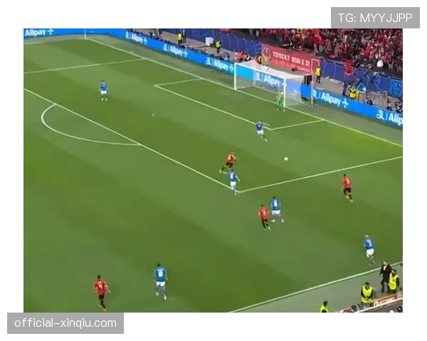 实时：布莱顿开场闪电进球，源自前场三人组协同压迫断球